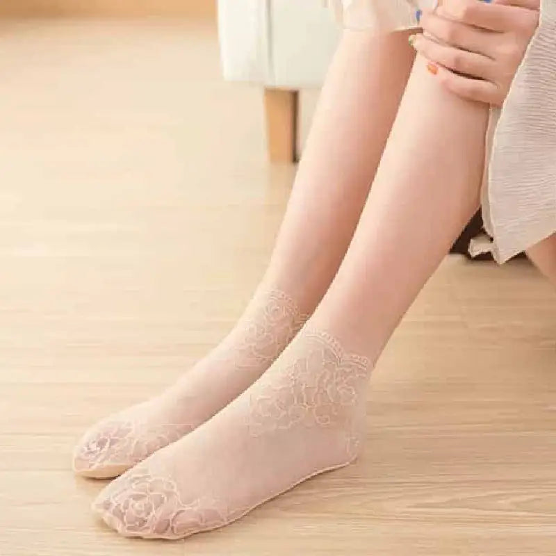 Shallow Transparent Lace Invisible Socks Non Slip Design