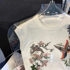 Slim Fit Bird Embroidery Sleeveless Vest