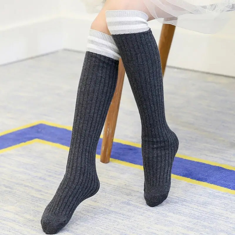 Stripe Up Knee High Socks - Gray / One Size