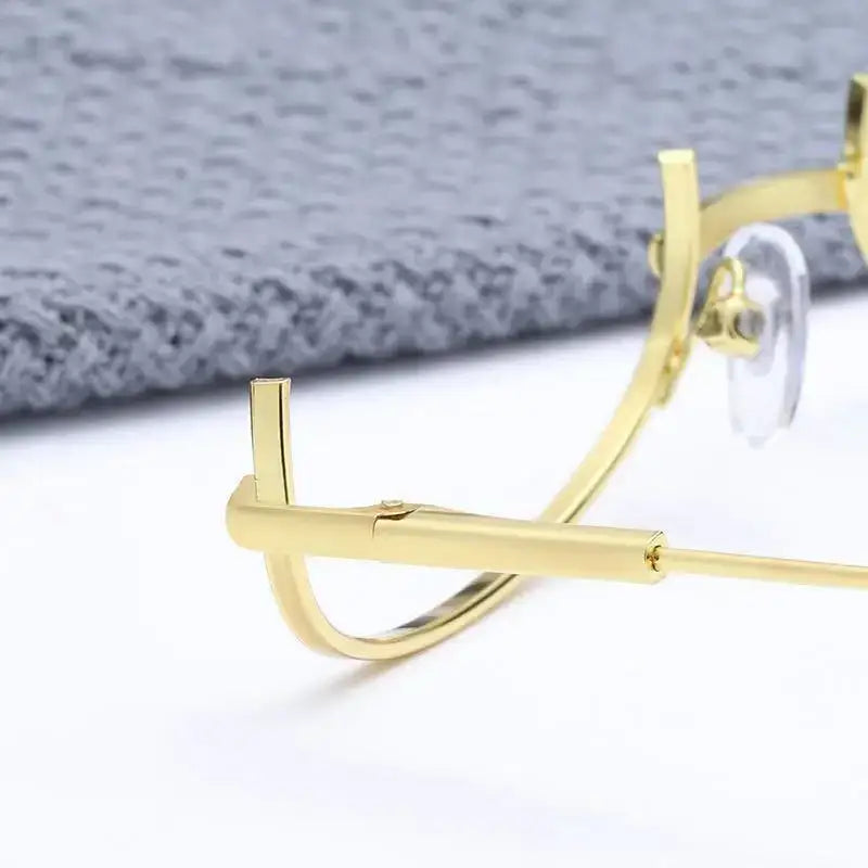 Stylish Metal Eyewear Frames - Accesories