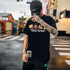 T-Shirt Octopus Art in Best Japanese Style Wave Design