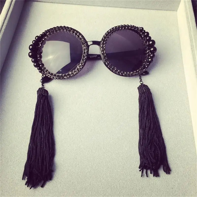 Tassel round Sunglasses - Black / One Size