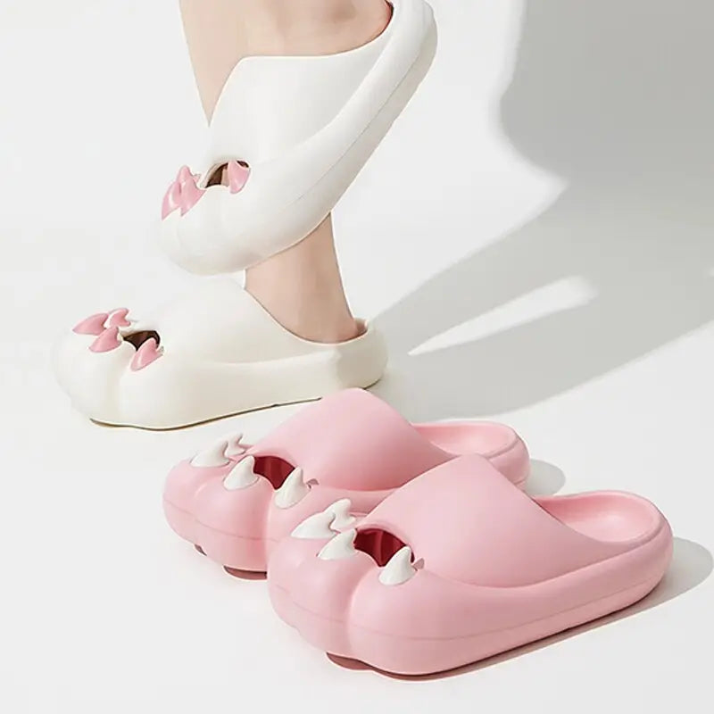 Tiger Claw Non-Slip Slippers