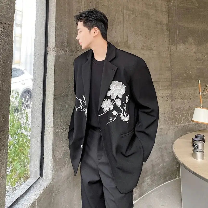 Versatile Embroidered Lapel Suit Coat for Trendy Elegance