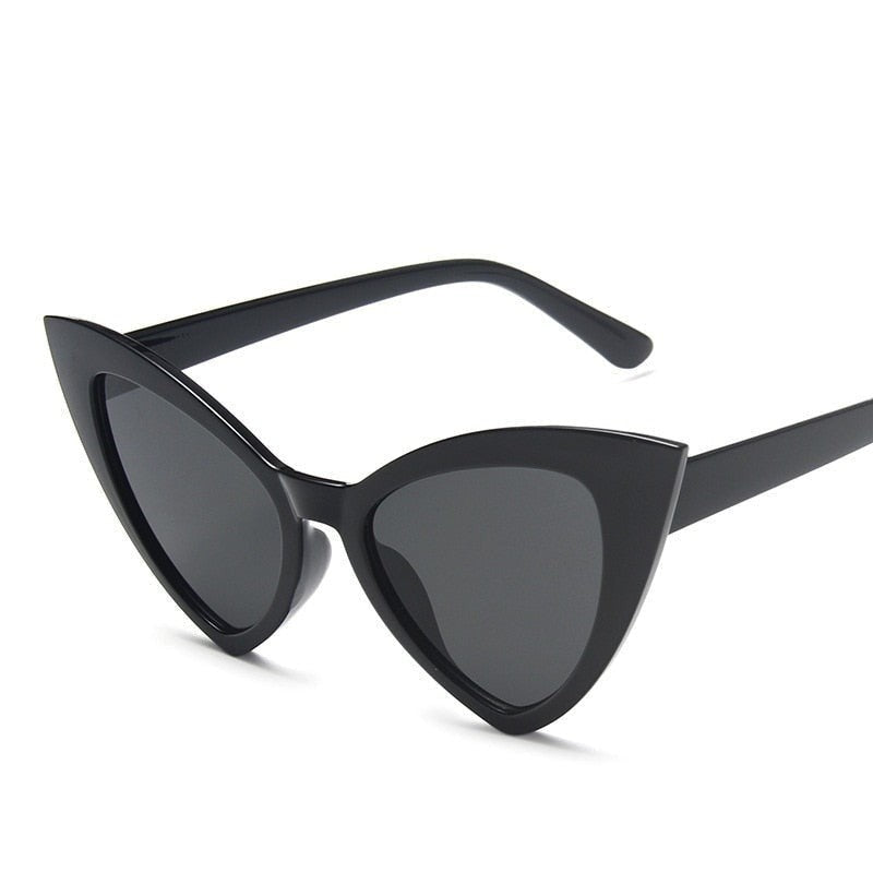 Classic Vintage Cat Eye Sunglasses - Black / One Size