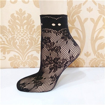Elegant Lace Ruffle Fishnet Mesh Short Socks - Style05 / One