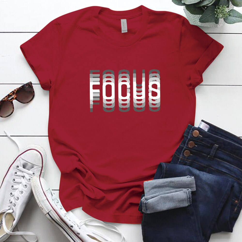 Focus Optical Illusion Aesthetic T-Shirt - red / S
