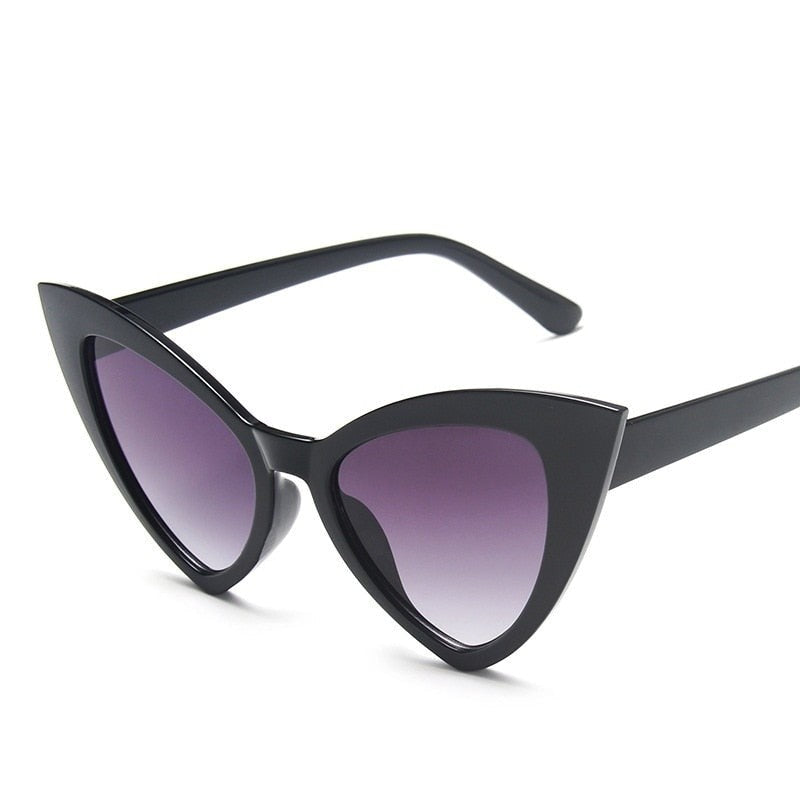 Classic Vintage Cat Eye Sunglasses - Black Grey / One Size