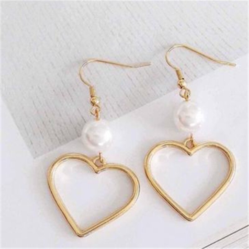 Metal Heart Pearl Dangle Earrings - golden 2
