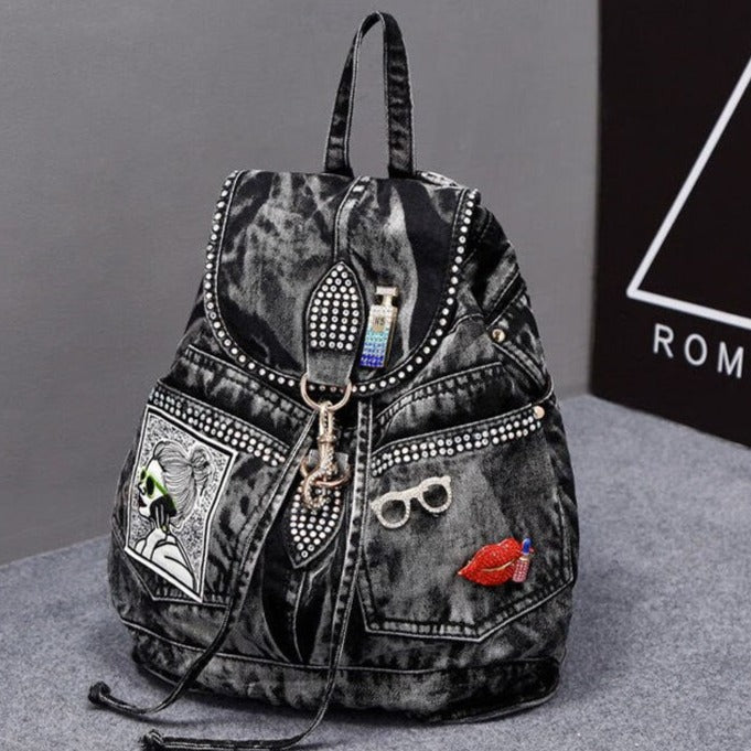 Patches And Shiny Rivets Safety Clasp Backpack - Black /