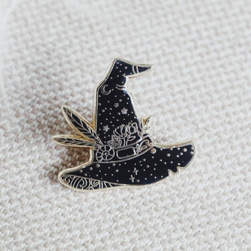 Witch Hat Hard Enamel Pin - One Size / Blue - Accesories