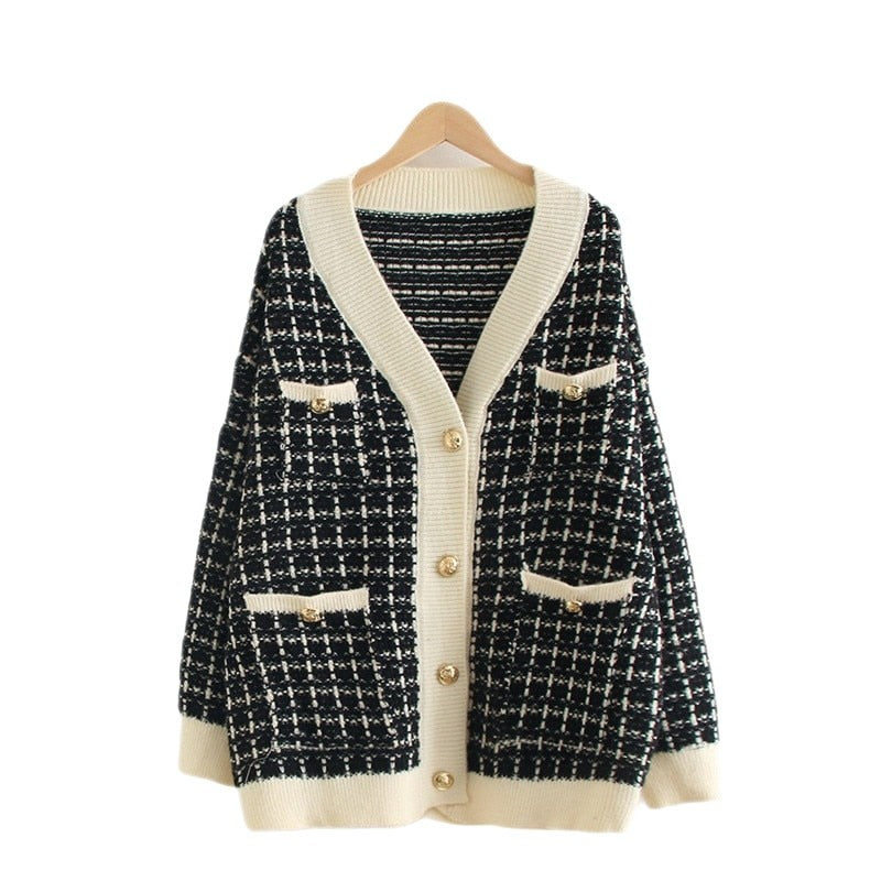 Plaid Pattern Loose Knitted Sweater - White / One Size
