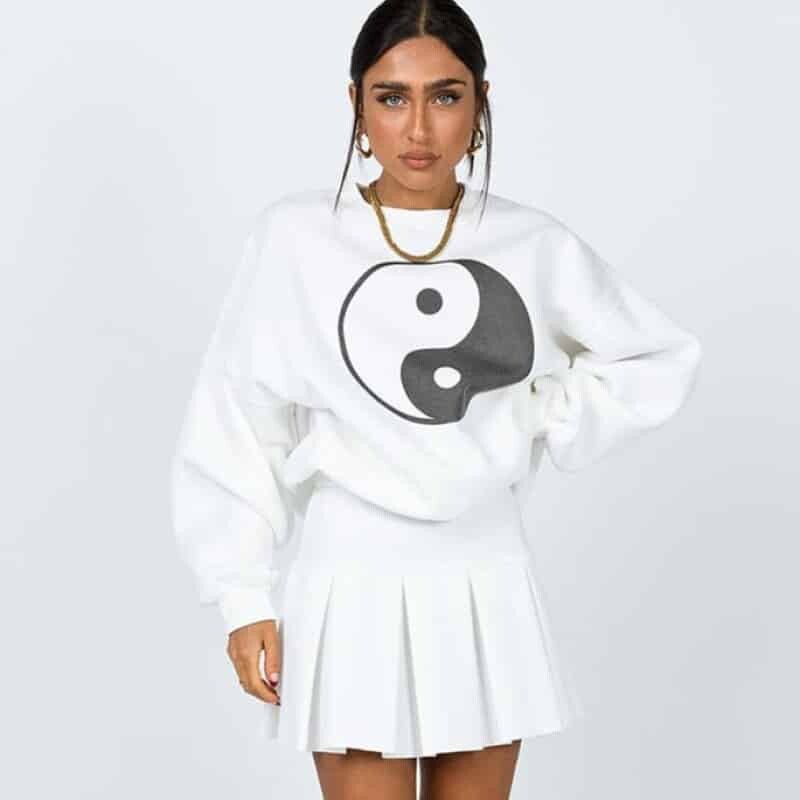 White Yin Yang Oversize Sweatshirt - M - Sweateshirt