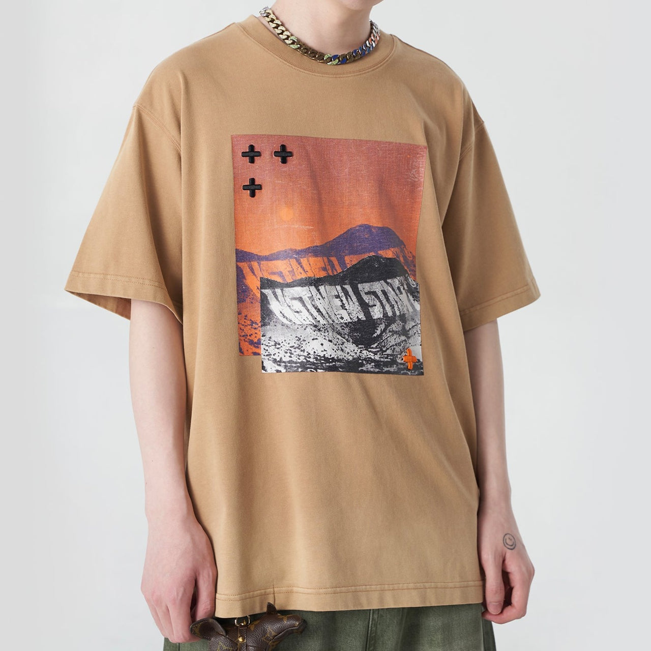 Printed Short Sleeve T-Shirt - Camel / XL - T-shirts