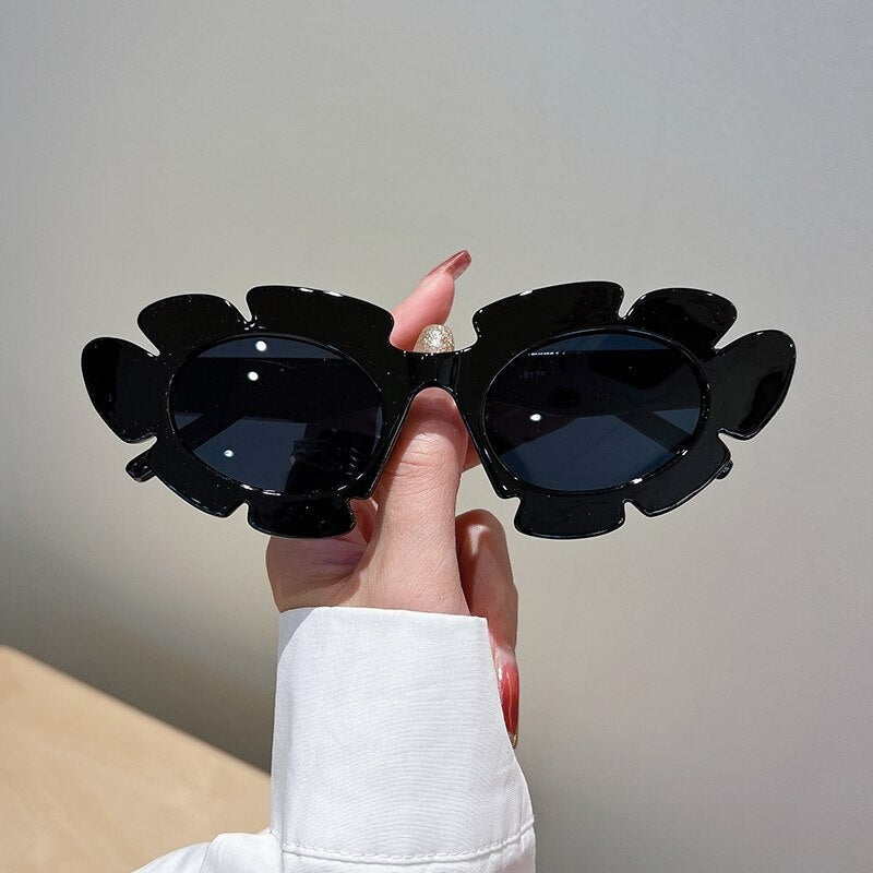 Tinted Flower Shape SunGlasses - Black / One Size -