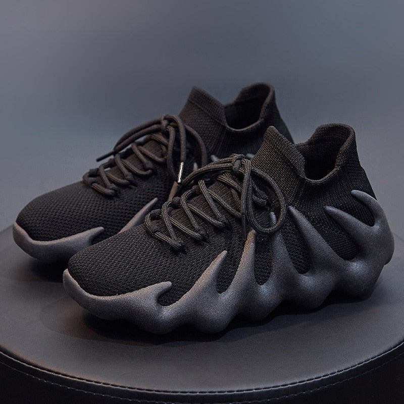 Futuristic Platform Breathable Sporty Sneakers - Black / 35