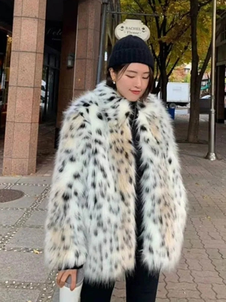 Snow Leopard Print Faux Fox Fur Short Coat - Black-White / S