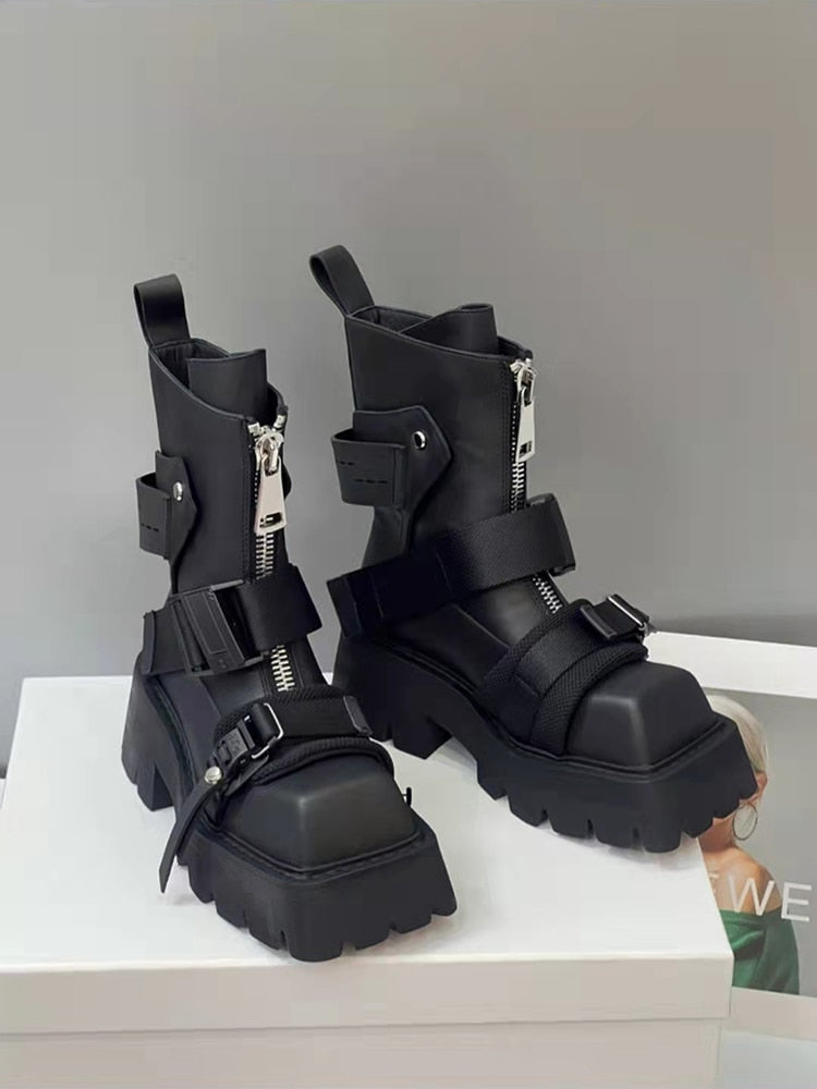 Punk-Rock Zipper Buckle Short Boots - Black / 35